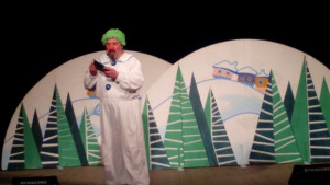 Община Свищов подари коледно театрално представление на децата от всички