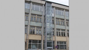 Панорамен асансьор улеснява достъпа до административни служби в Генерал Тошево