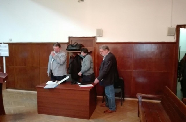 Трима прокурори срещу Георги Иванов