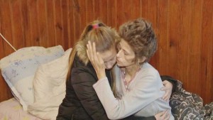 Осмокласници от Разград помагат на момиче с болна майка