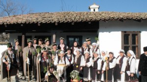 Коледарски песни и наричания изпълниха музея в Търговище