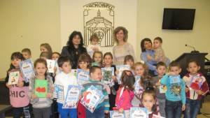 Конкурс за найкрасива коледна честитка направиха в Лясковец