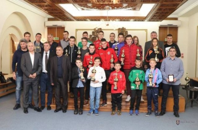 Зоналният съвет на БФС отличи габровски футболни таланти