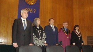 Маргарита Попова връчи дипломите на абсолвентите от Стопанския факултет