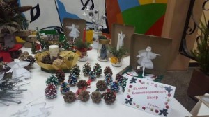 Деца и родители работиха заедно за благотворителен базар в Гоце