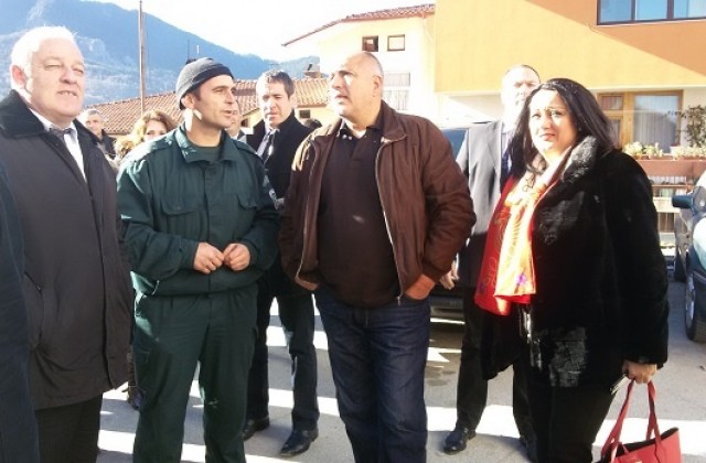 До една година пътят Пловдив-Асеновград ще е готов, прогнозира Борисов
