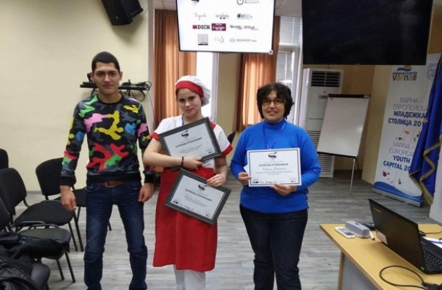 Ученичка от Гимназията по туризъм с награда за креативност от Национално състезание по устойчиво готвене