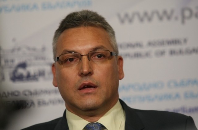 БСП обвиниха Плевнелиев в задълбочаване на кризата