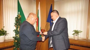 Плакет за кмета от Федерацията по автомобилен спорт