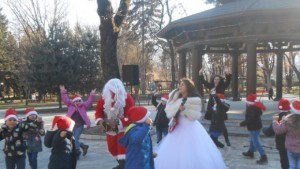 Децата от с Мосомище дариха наградата си на Хитрино