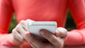 80 от европейците сърфират в интернет чрез мобилните си телефони