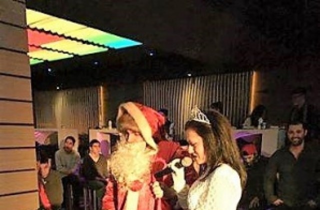 Над сто деца от великотърновски социални центрове се събраха заедно на Коледен празник