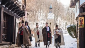 Коледарската обиколка в Габровско започна от ЕМО Етър