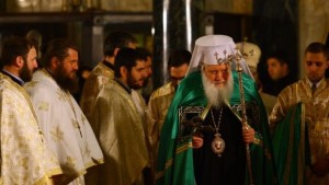 Патриарх Неофит В святата нощ никой не трябва да остава