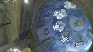 Стотици се поклониха пред чудотворната икона на Богородица ВИДЕО