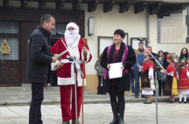 Белица отпразнува Коледа с богата празнична програма