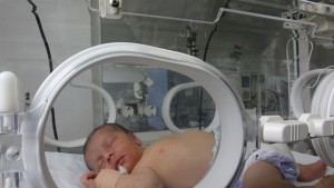 Шест бебета ин витро се родиха с помощта на специален