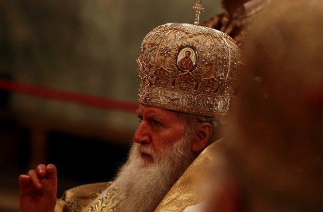 Патриарх Неофит отслужи опелото на митрополит Калиник