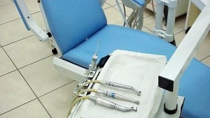 Осигуриха безплатни стоматологични прегледи на потребители в социални центрове