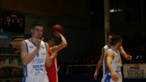 Черно море Тича се бори но загуби от Лукойл Академик