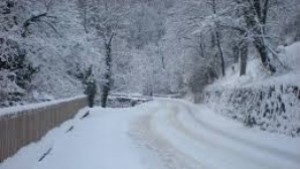 Затворен за движение е междуселски път в Търговище