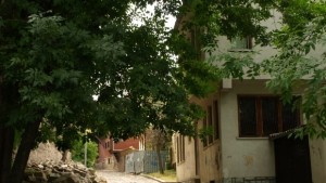 Умна бариера пропуска колите в Стария град в Пловдив