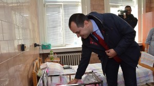 Калин Каменов поздрави майката и първото бебе за 2017 г