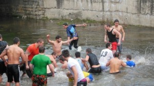 Само православни християни за Богоявленския кръст в Кюстендил