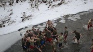 Смелчаци ще се къпят в студените води на Янтра на