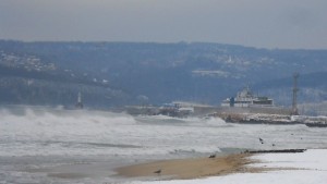 Времето се влошава задават се сняг и бурен вятър