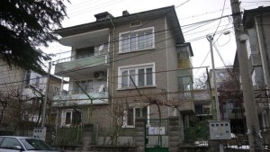 Рецидивисти пребиха жени заради телефон и накити за 30 лева