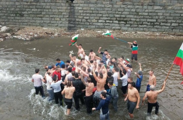 Промени в движението около Наковия мост за ритуала на Богоявление
