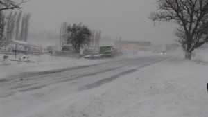 Няма бедстващи хора и населени места без ток в Пиринско