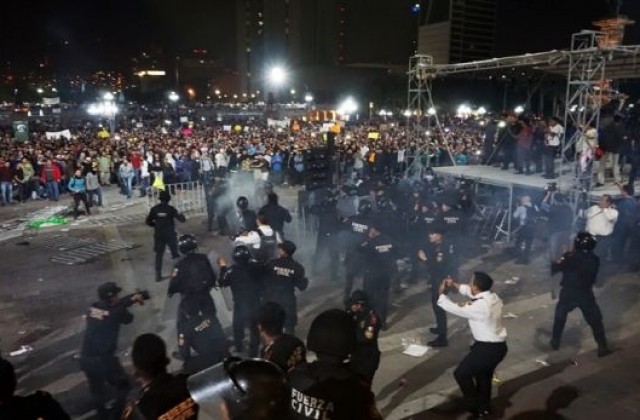Протести в Мексико преминаха в смъртоносно насилие и мародерства (СНИМКИ/ВИДЕО)