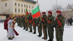 Осветиха бойните знамена в Сливен