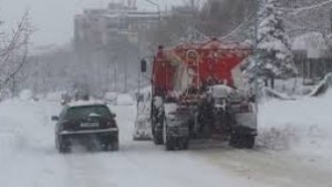 Два автобуса с пътници са спрени край Търговище