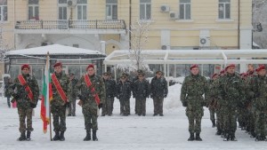Осветиха бойните знамена с водосвет на пл Свобода