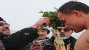 21годишен спортист извади кръста в Свиленград
