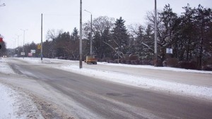 Пътищата все още затворени