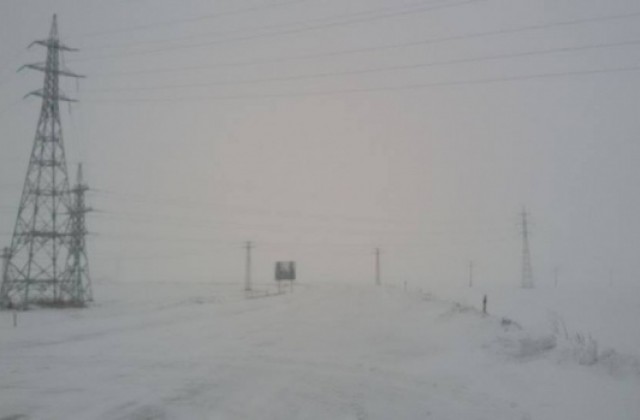 Все още няма ток в 55 населени места в Шуменско