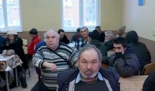 Бездомник за ледения капан: Преди спах по входове