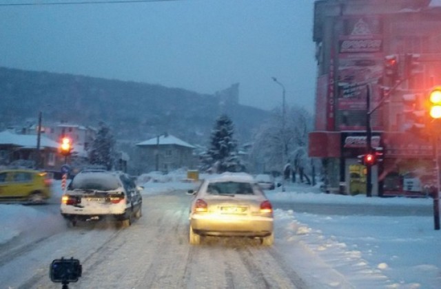 Приоритетно се чистят главните улици в Шумен