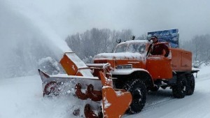 Военна техника разчиства пътищата в област Добрич