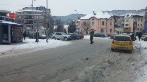 Кметът на Дупница отмени заради студа и снега синята зона