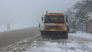 Започват нови валежи от сняг очаква се усложняване на пътната
