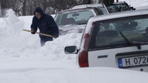 Бедственото положение в Омуртаг продължава 20 села са недостъпни