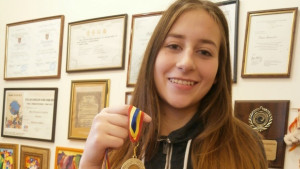 Три златни медала за арт школа Колорит от Румъния