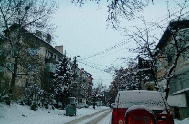 Слаб снеговалеж в кюстендилско. - 15 градуса в Невестино