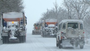Пътят ВарнаДобрич е затворен временно заради закъсали ТИРове