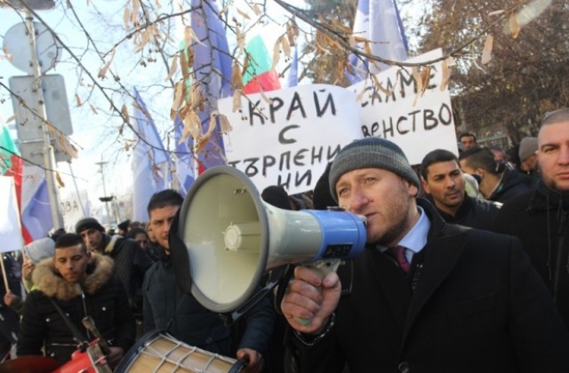 ДРОМ и ВМРО в опасна близост